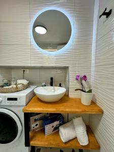 Michalis UrbanHome with parking