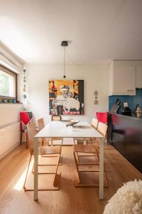 Central Cozy Family friendly Stylish Apartment I View to Jungfrau & Männlichen I Wengen