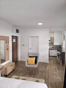 Kmb Apartment