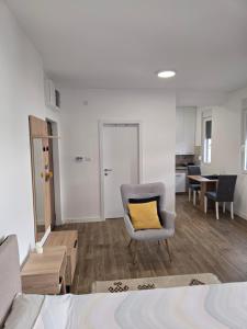 Kmb Apartment