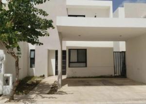 Hermosa Casa de 4 habitaciones en Tixcacal, Mérida