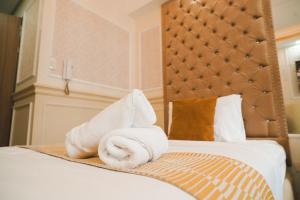 Stay near Mall of Asia, MOA Arena, SMX PICC & NAIA - Venus Suite