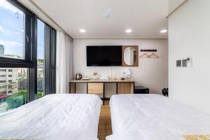 Hotel Bliss
