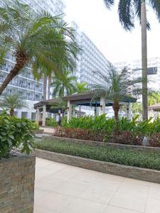 Shell Residences MOA Elegant Place