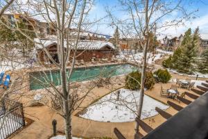 Moonlight Pooldeck Premier Trailhead Resort