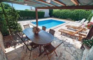 Holiday Home Sandra - Jakići