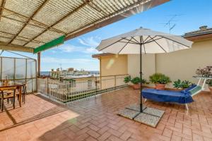 Penthouse Vista Mare E Monti Centro Sr - Happy Rentals