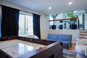 Jacuzzi Cul de Sac Home