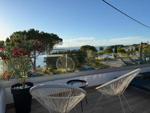 Beachfront house Miamore - 10 m from the sea