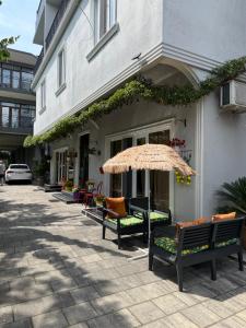 Natia Apartments 500