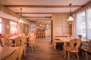 Gasthof Schoenegg B&B