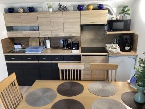 Relax Apartman-Sümeg