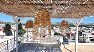 Aiora - Beautiful Stone House with Rooftop Terrace