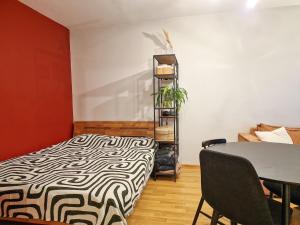 Cozy Apartment near Old Town & Jūrmala Train