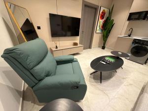 410 tara-JRE Jabal Al Lweibdeh with stunning view