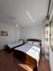 Zani’s Apartments
