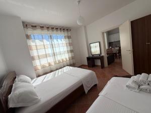 Zani’s Apartments