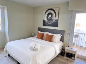Charming large two bedroom with balcony on la Croisette - Sea View