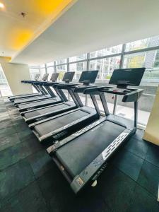 Cozy High-Floor Studio near Airport & MOA with City View