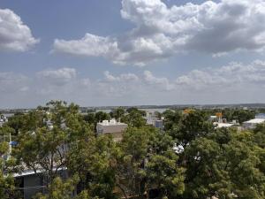 The Lake Penthouse - Private 1BHK Near Lake