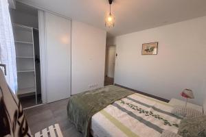 Apartment with garden in Saint-Raphaël