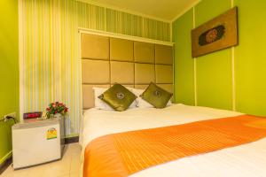 Standard Single Room room in Sam's Lodge