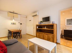 Apartment Salva - 3 bedroom in Poble Sec