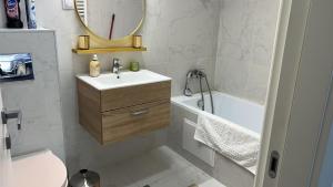 Cozy Ivory Studio