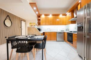 Comfy stay 2BR flat 1Gbps 4 min walk from metro