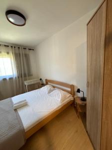 Bar holiday apartment Kastro