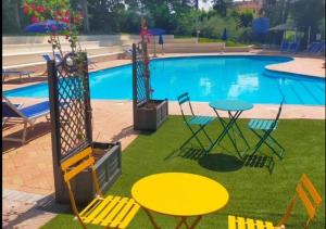 Holiday Travel Genius at Toscana Holiday Village