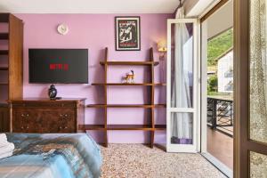 Lake Lecco retreat with Terrace & Free Parking