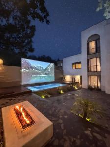 Cottonwood Casarean Layar300inch Heated-Pool Billyard Api-Unggun