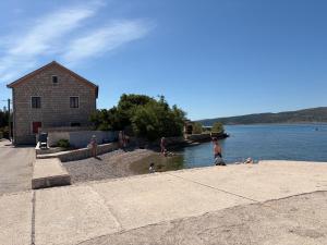 Apartmani Fićurin Starigrad Paklenica