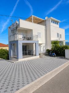 Matoc apartments