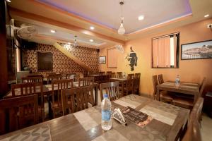 Hotel Uddhav Palace
