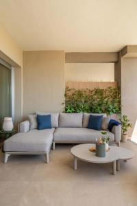 Casa Sunny Golf - Modern Retreat with Sea View