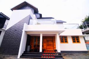 GreatMeadowsHomes Luxury Home