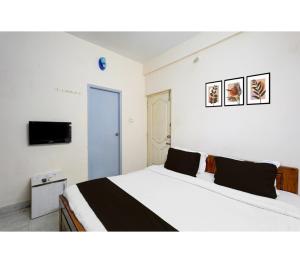Family & Comfort stay - Main Bazar New Delhi