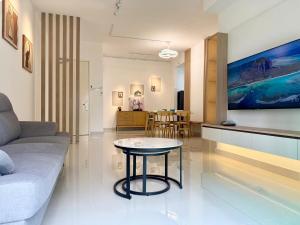 New Kota Laksamana Condo on Jonker Street, 7 people