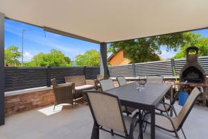 Holiday house "Sabine pink" with heated pool