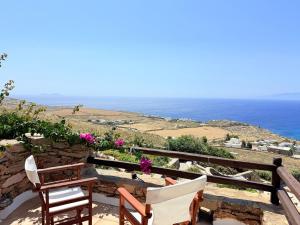 Cycladic Boungainvillea Home