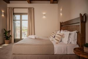 JUNO Collection Residences