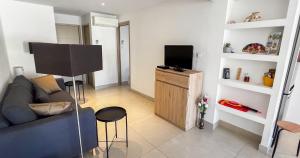 AC - Parking included - Near the city wall