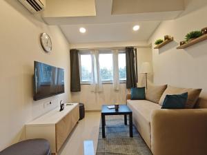 Lite Stays - Khar West