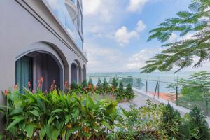 Oyster Bay Vũng Tàu - Seaside Pool Escape