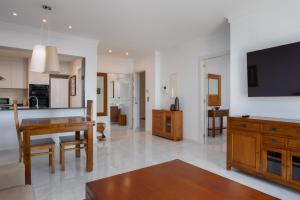 Apartamentos Marivent by Brava Hoteles