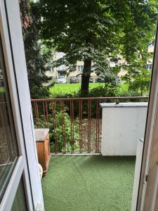 Francesco Nullo 2-Bedroom Apartment with Balcony