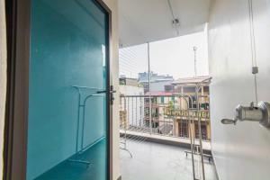West Lake Apartment