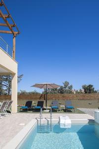 Villa Anasalida, private pool oasis in Atsipopoulo
